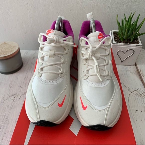 Nike Air Max - Picture 9 of 10